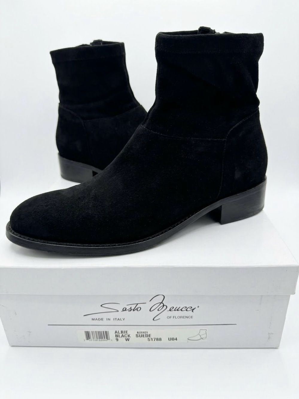 EUC Sesto Meucci Albie Black Suede Stretch Comfort Ankle Boots Sz 9 W
